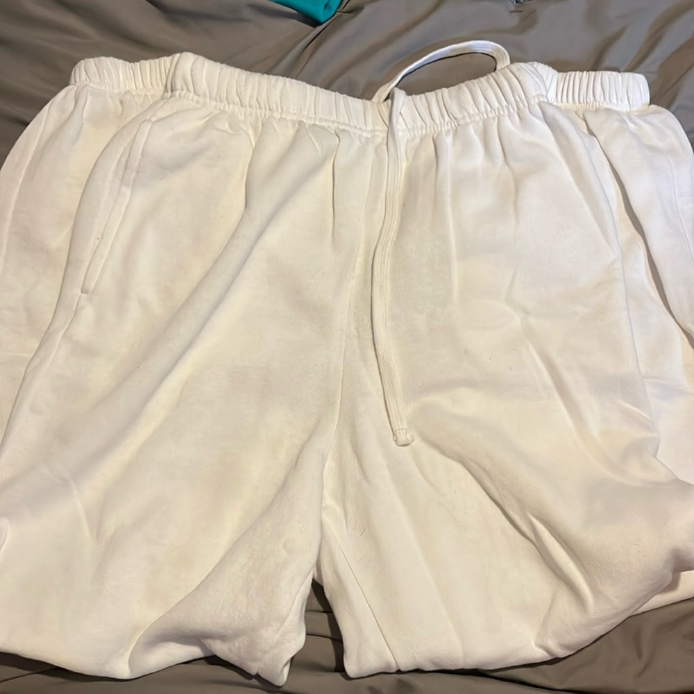 Garage white joggers